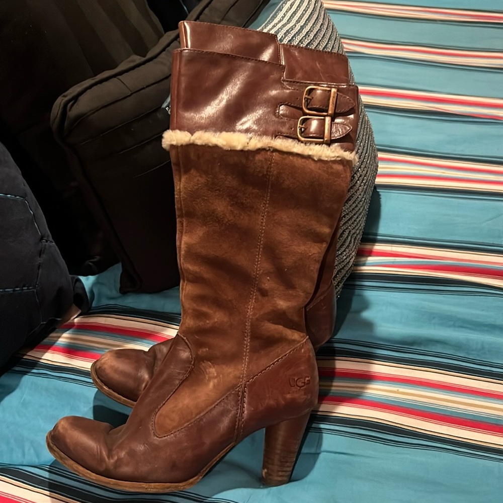 Leathers and suede Ugg boots